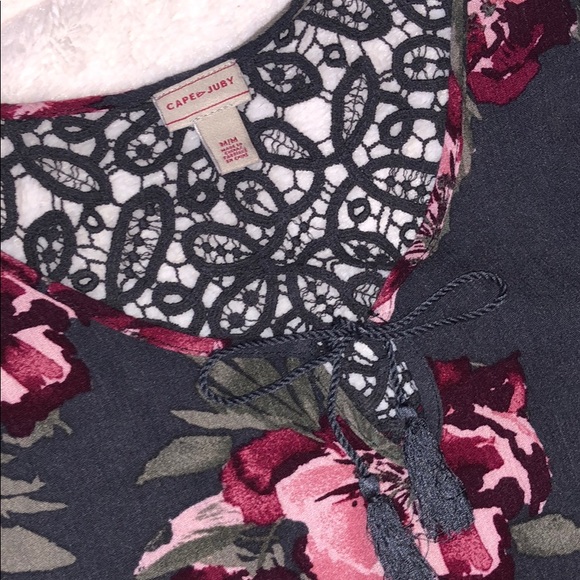 Floral Cape Juby Romper (M) - Picture 2 of 4